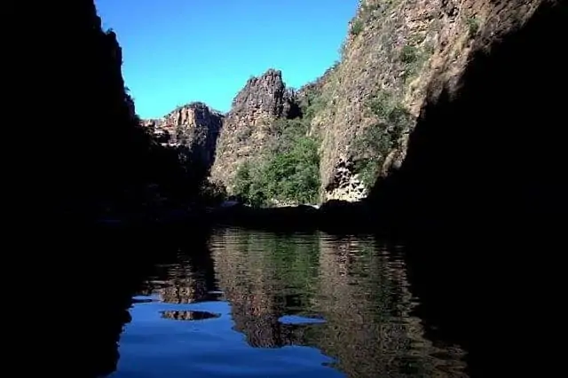 Water reflections on ride to Twin Falls Water reflections on ride to Twin Falls