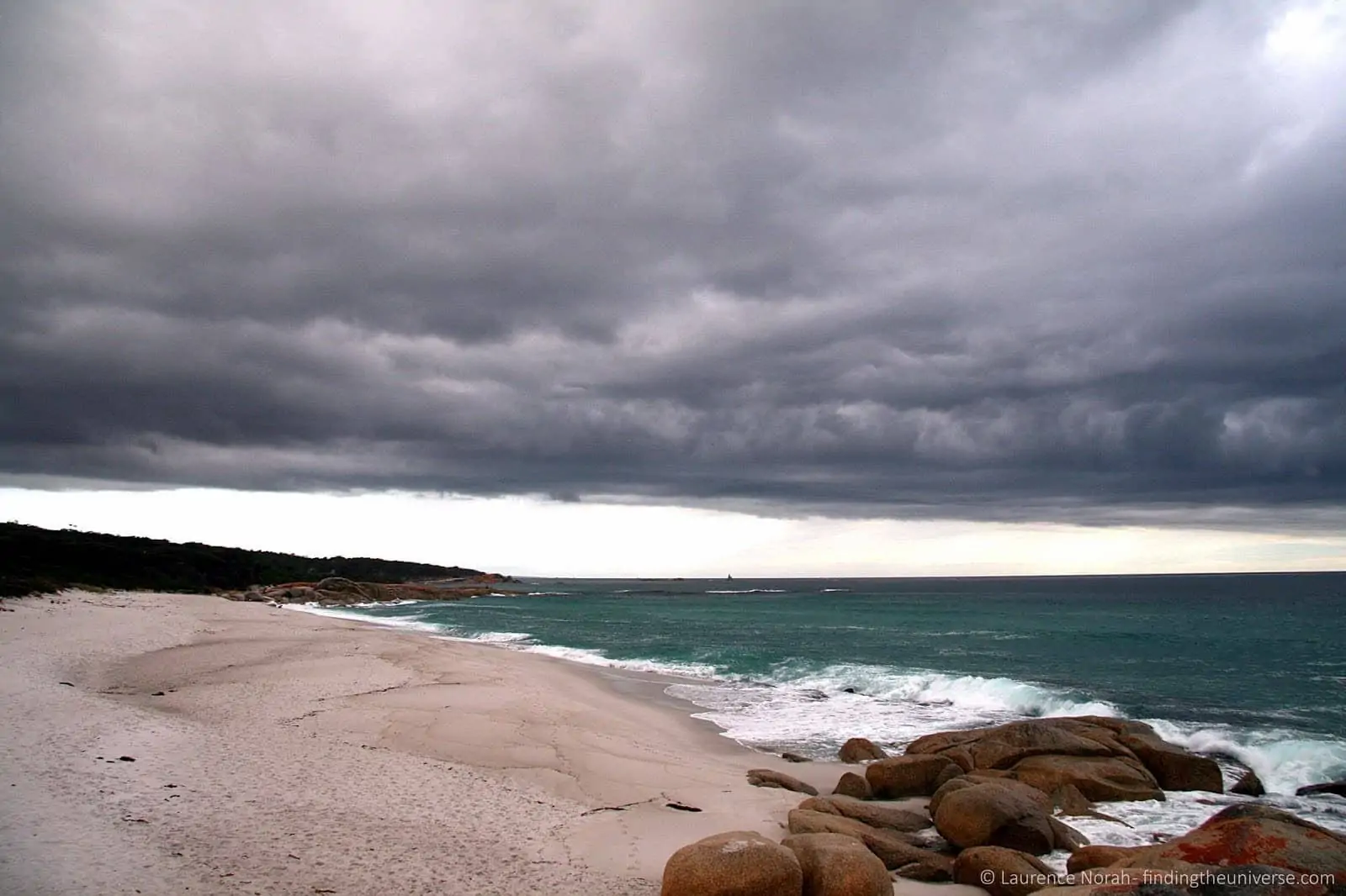 Bay of Fires Beach Tasmania.png