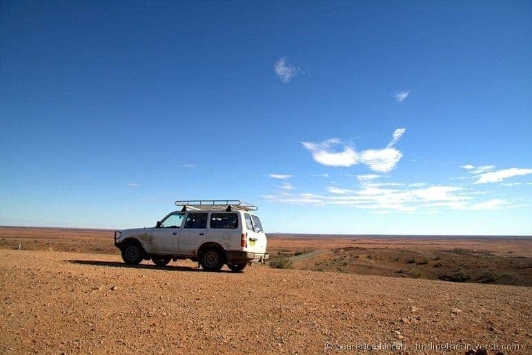 Offroad vehicle outback Australia.png