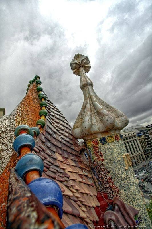 Casa Battlo roof Barcelona Gaudi1.png