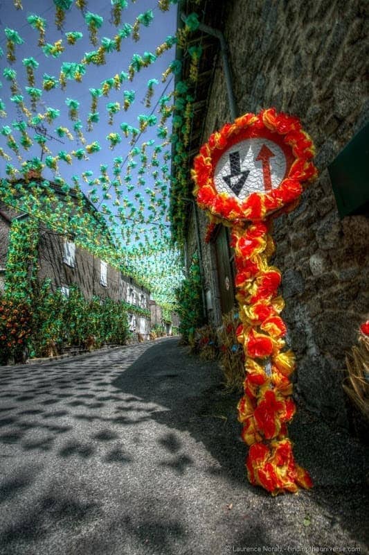 Piegut Felibre street sign decoration