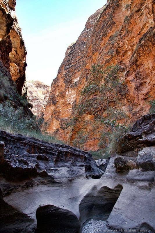 Purnululu bungle bungle cathedral gorge river bed