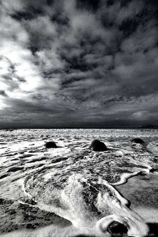 Dragon Boulders Moeraki