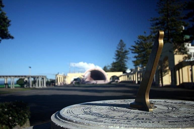 Sundial and sea shell in Napier
