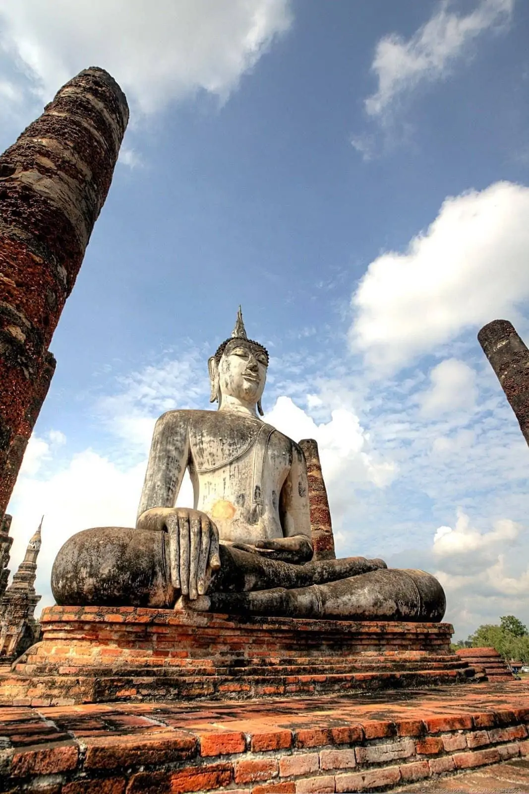 Large seated white buddha