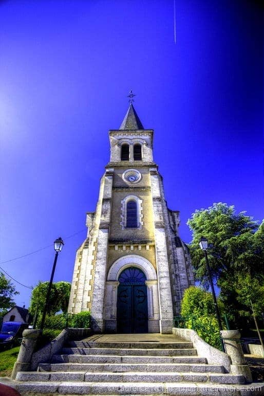 Church Angouleme scaled