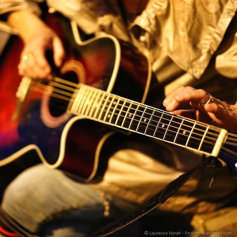 fete de la musique guitar player france