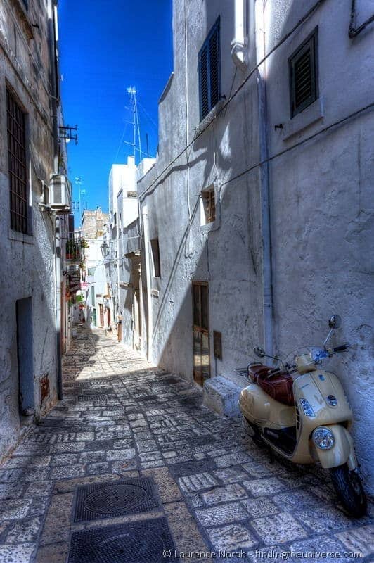 Ostuni white city scooter