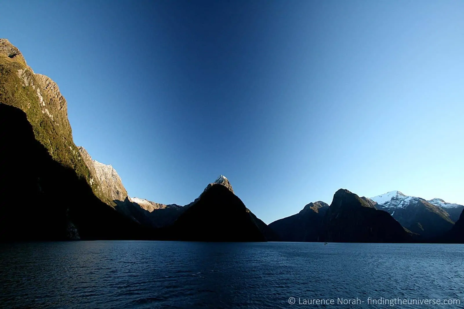 Milford Sound New Zealand scaled Milford Sound New Zealand scaled