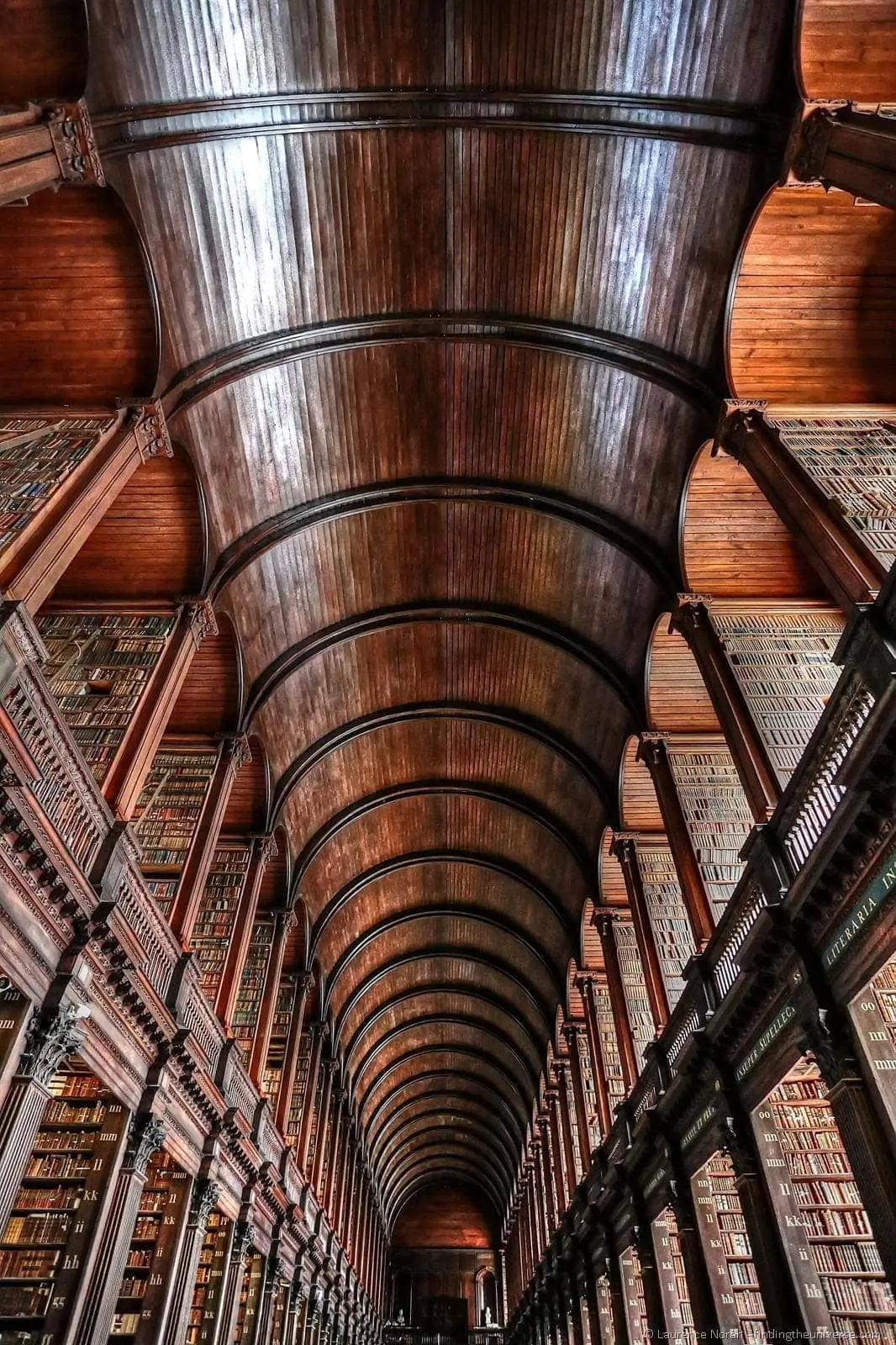 Long room library book of kells_PPS1