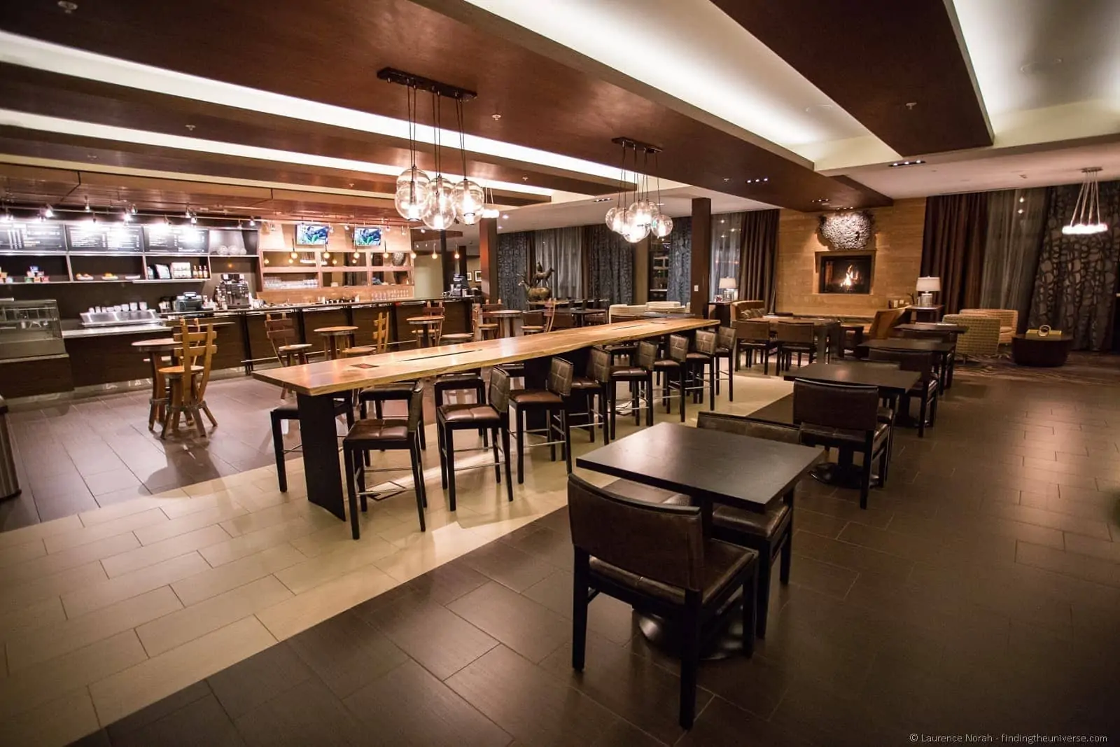 Walla Walla courtyard bistro area