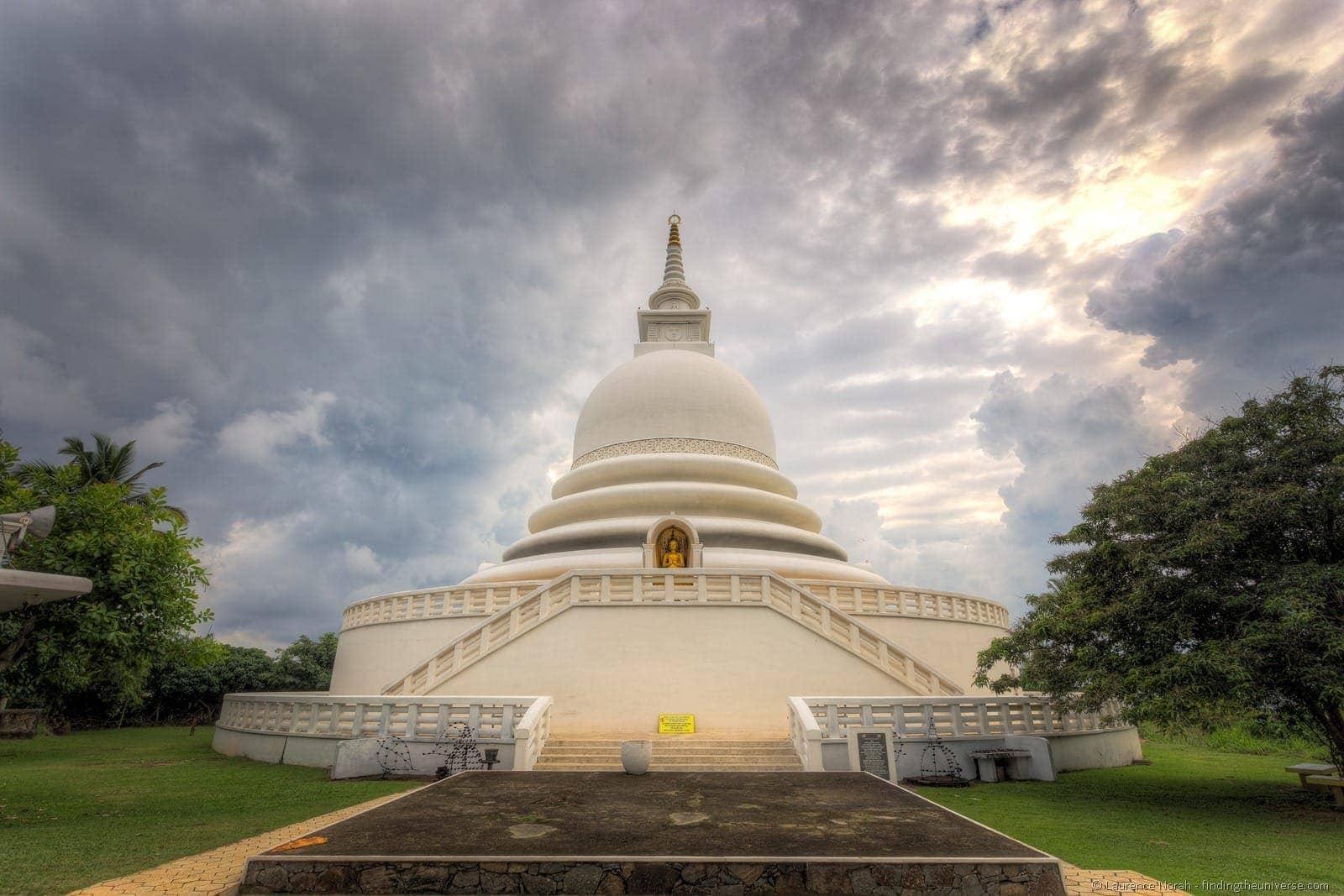 temple sri lanka_by_Laurence Norah-3