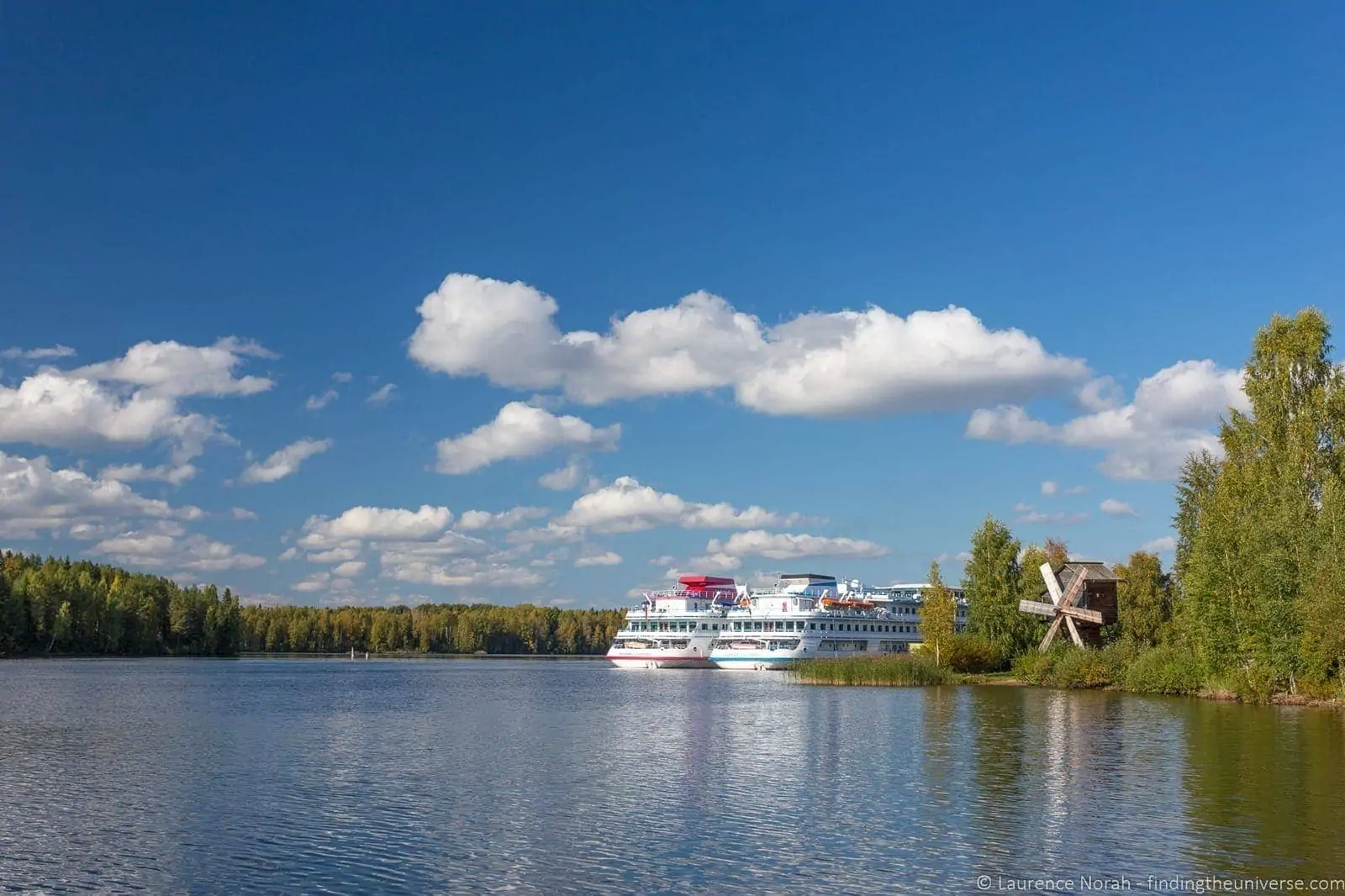 Russia river cruise boat Mandrogi island 2