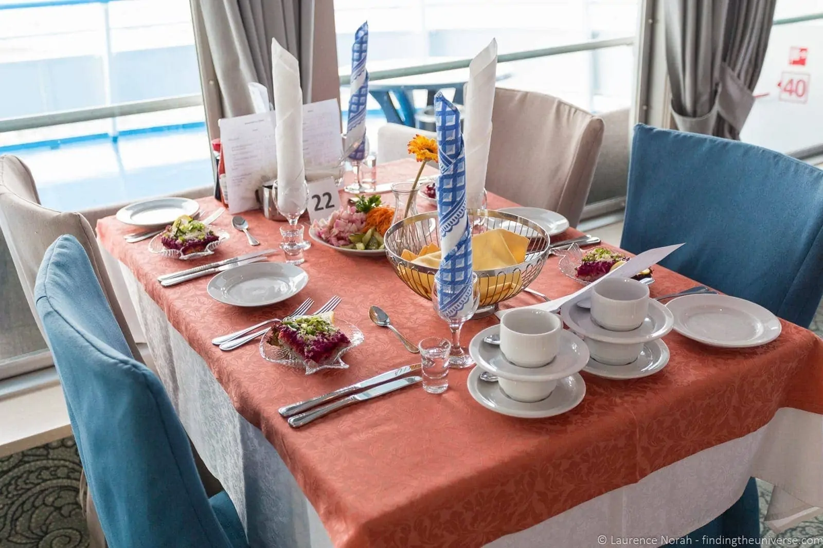 Russia river cruise lunch arrangement