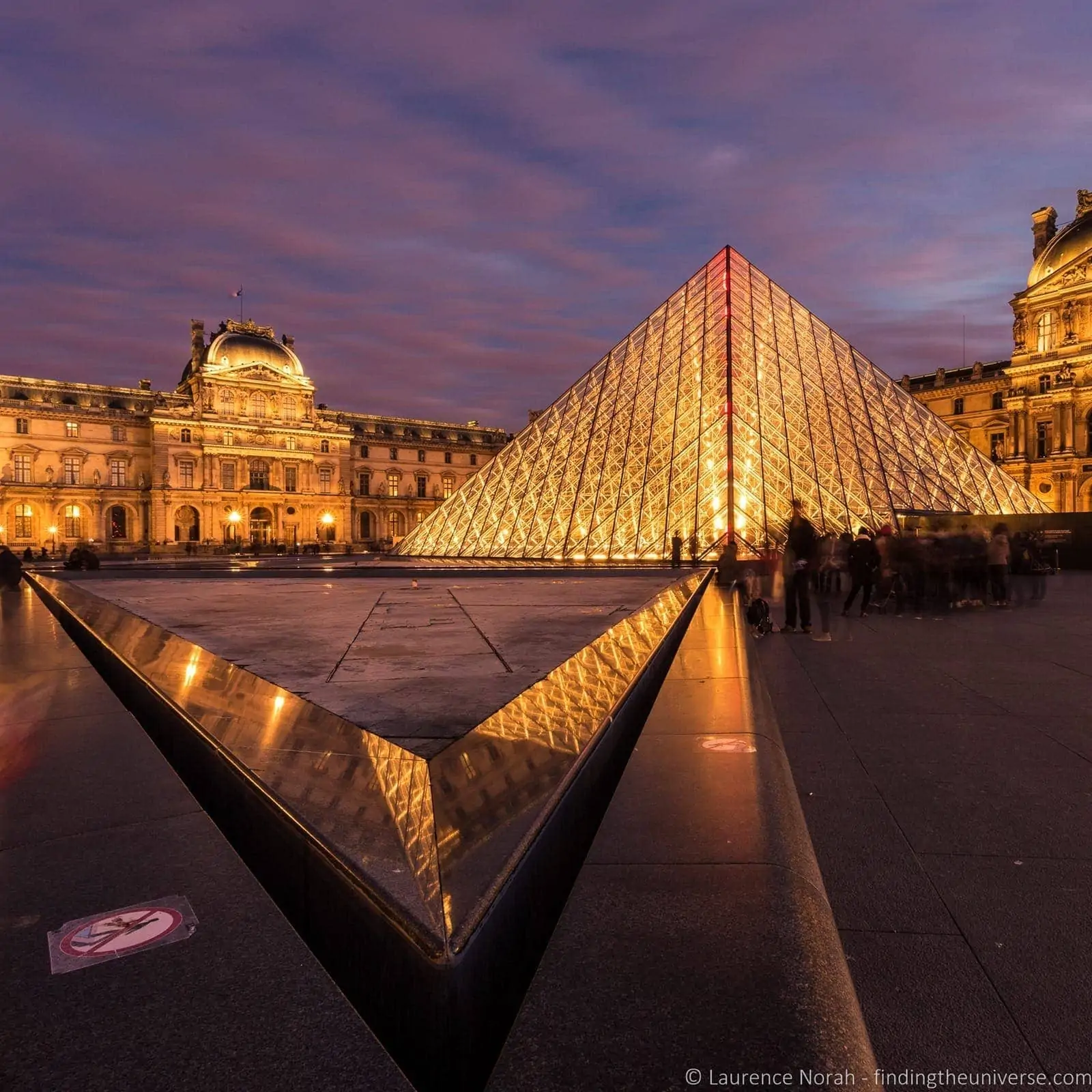 Louvre Paris Dusk Louvre Paris Dusk