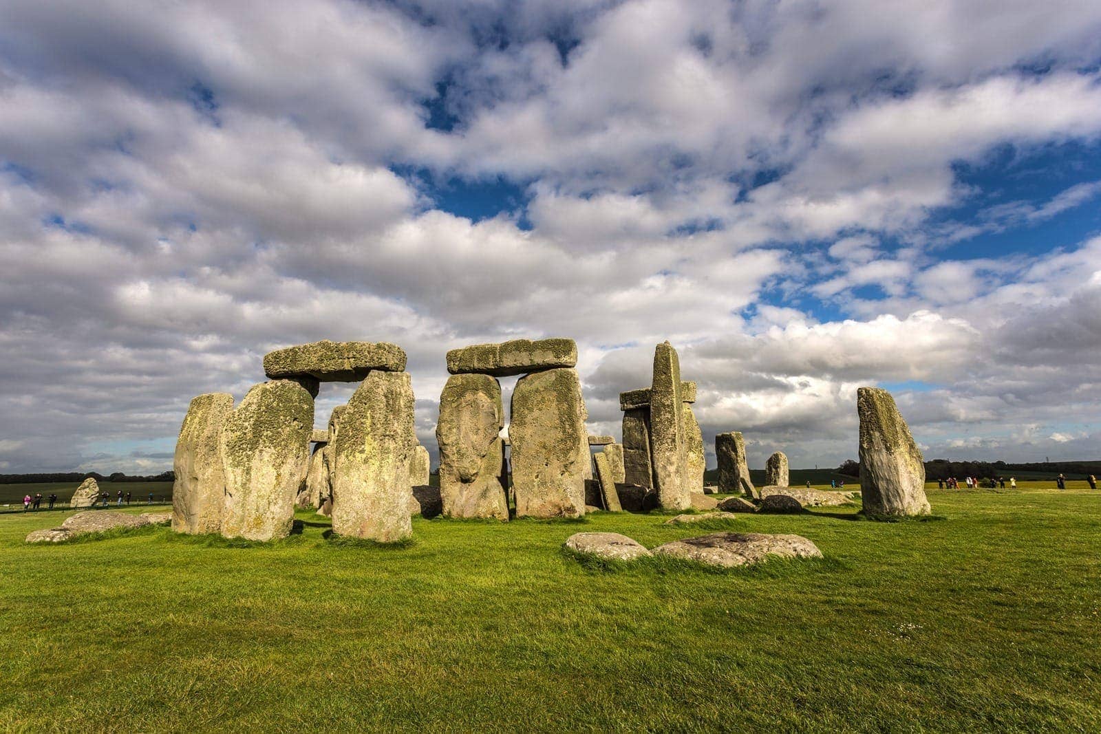 Stonehenge sunny moments UK 