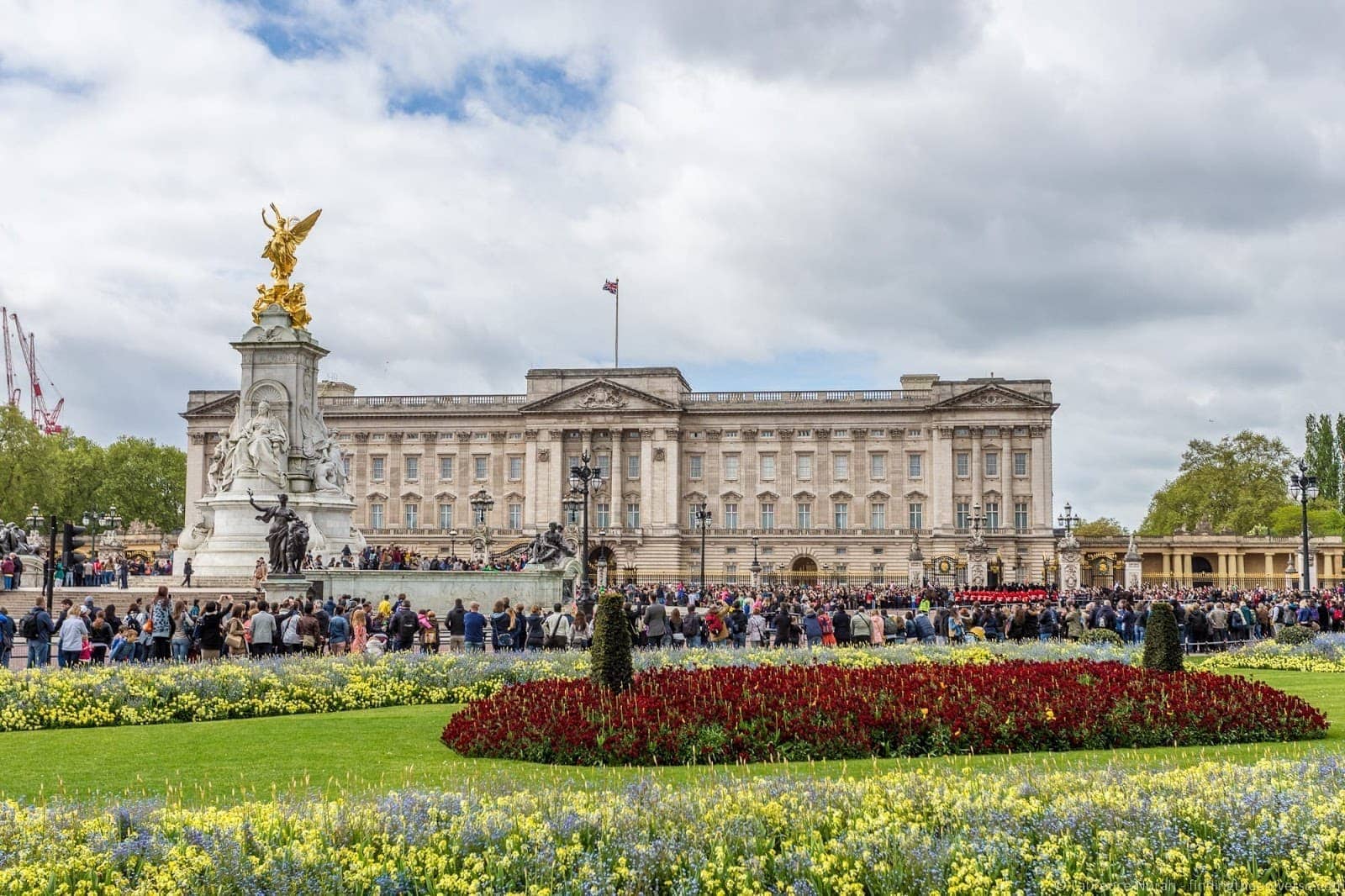 Buckingham Palace Changing of the Guard London