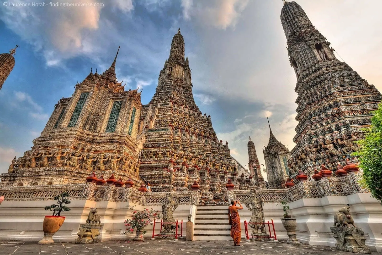 monk thailand wat arun scaled monk thailand wat arun scaled