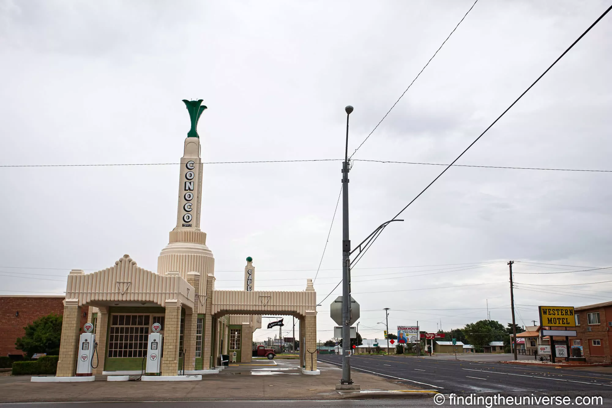 U-Drop Inn Shamrock Texas by Laurence Norah