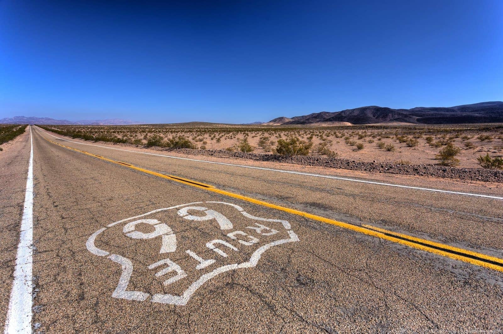 Sign Route 66 California_by_Laurence Norah