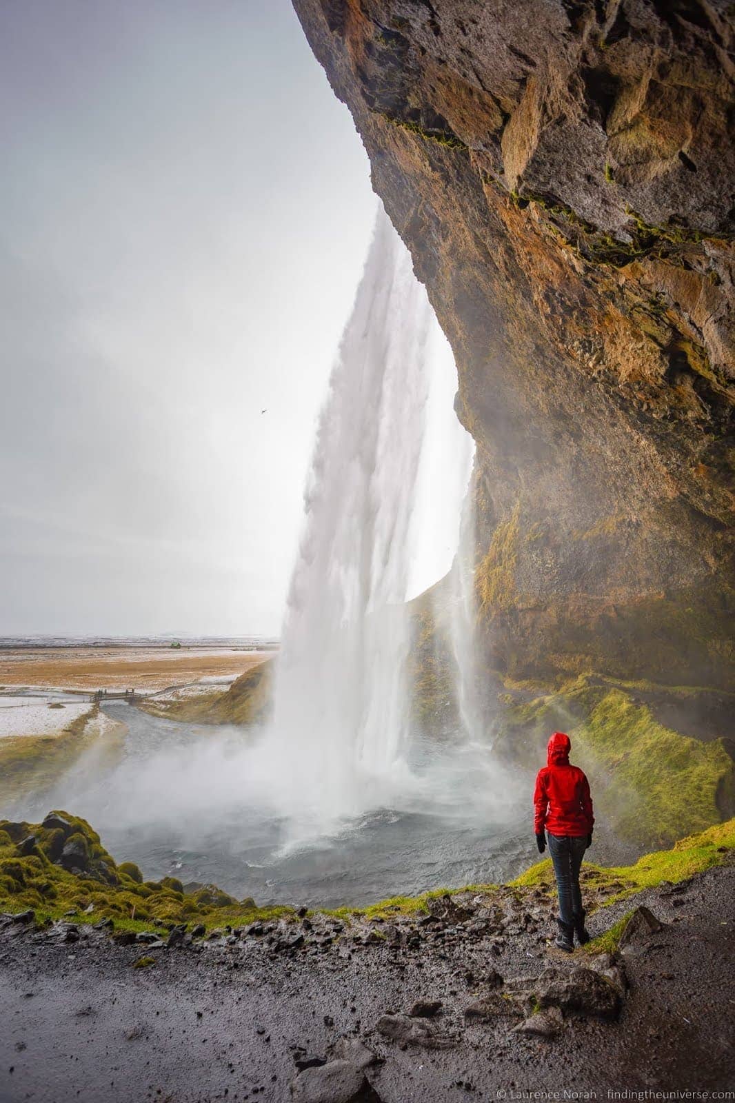 Seljalandsfoss Waterfall Iceland_by_Laurence Norah-7