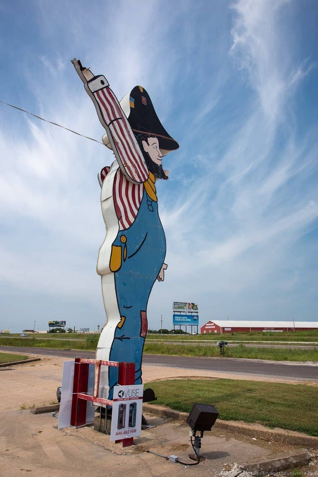 Route 66 Missouri - Giant man statue_by_Laurence Norah