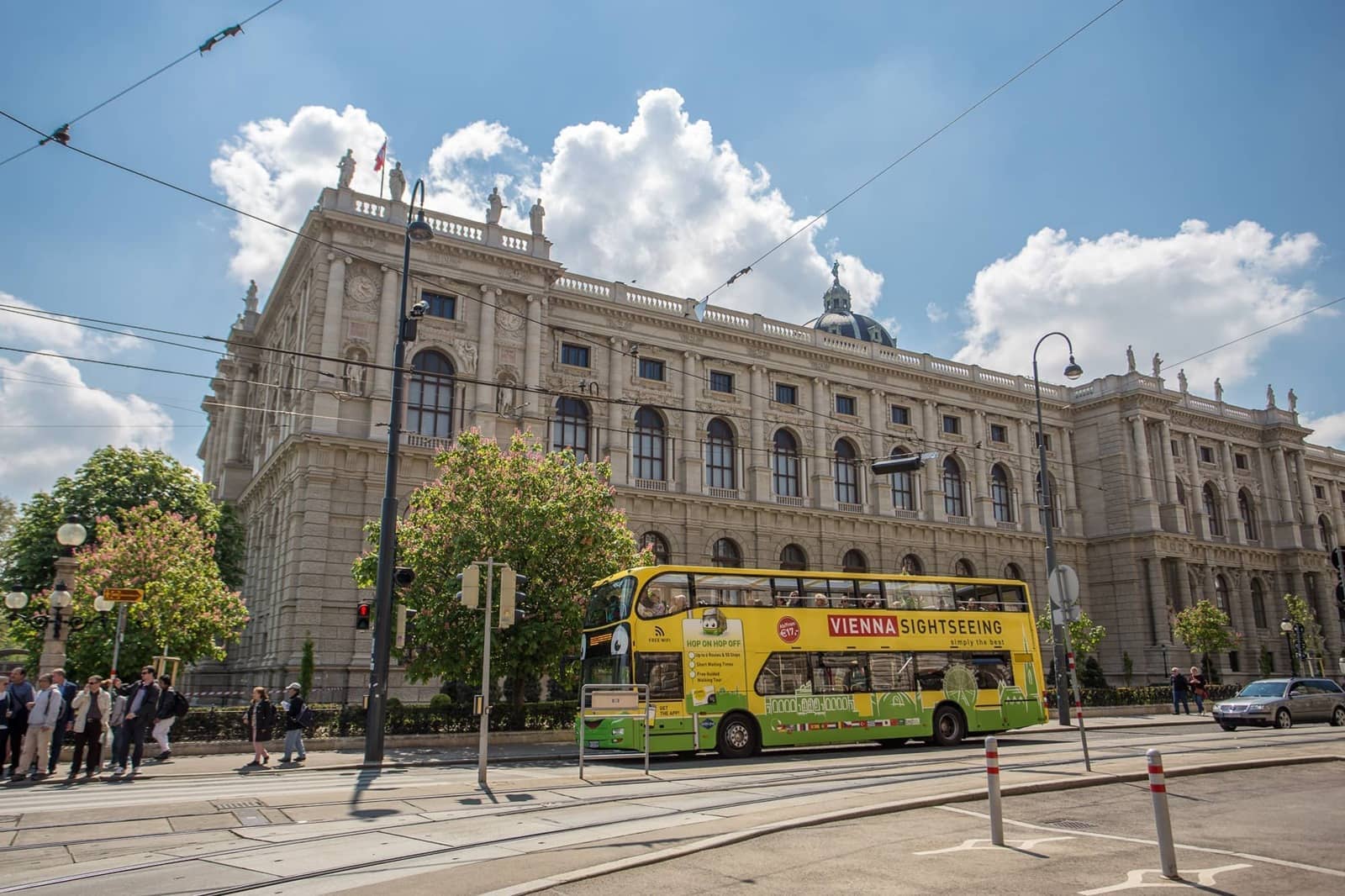 Vienna Sightseeing Bus