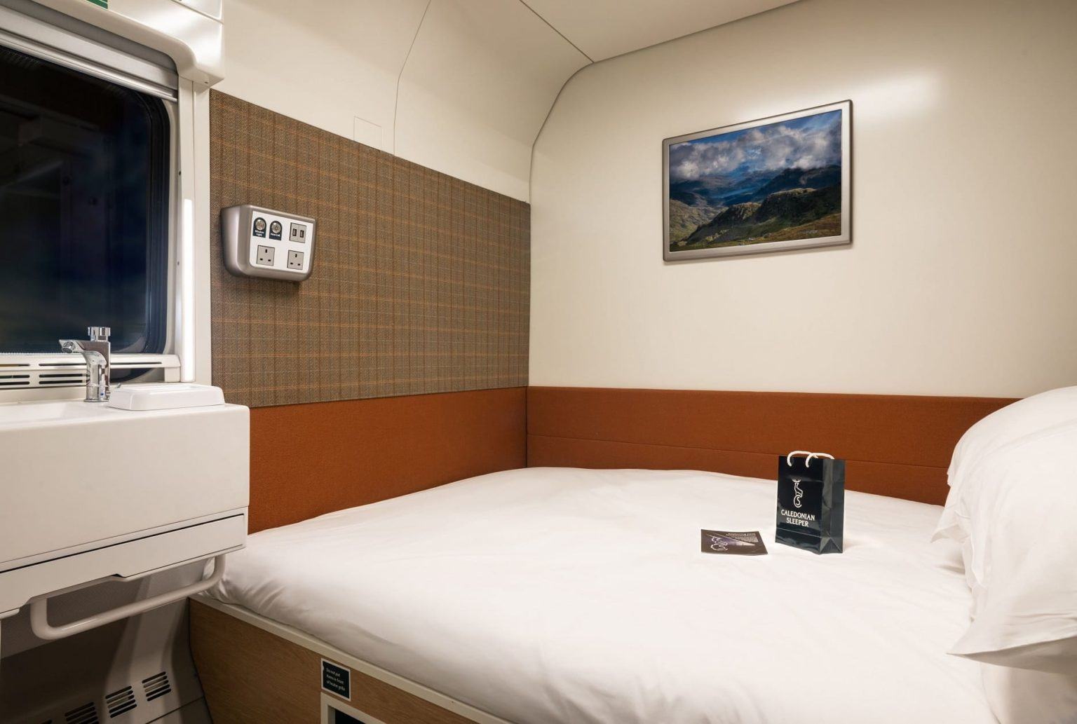 Caledonian Sleeper Review: Using the Sleeper Train in the UK