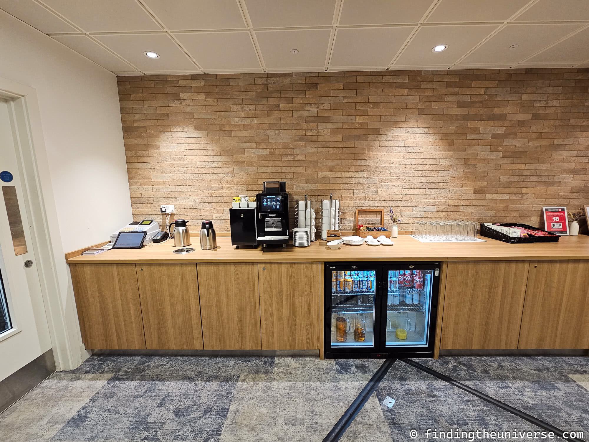 Caledonian Sleeper Lounge London Euston by Laurence Norah-2