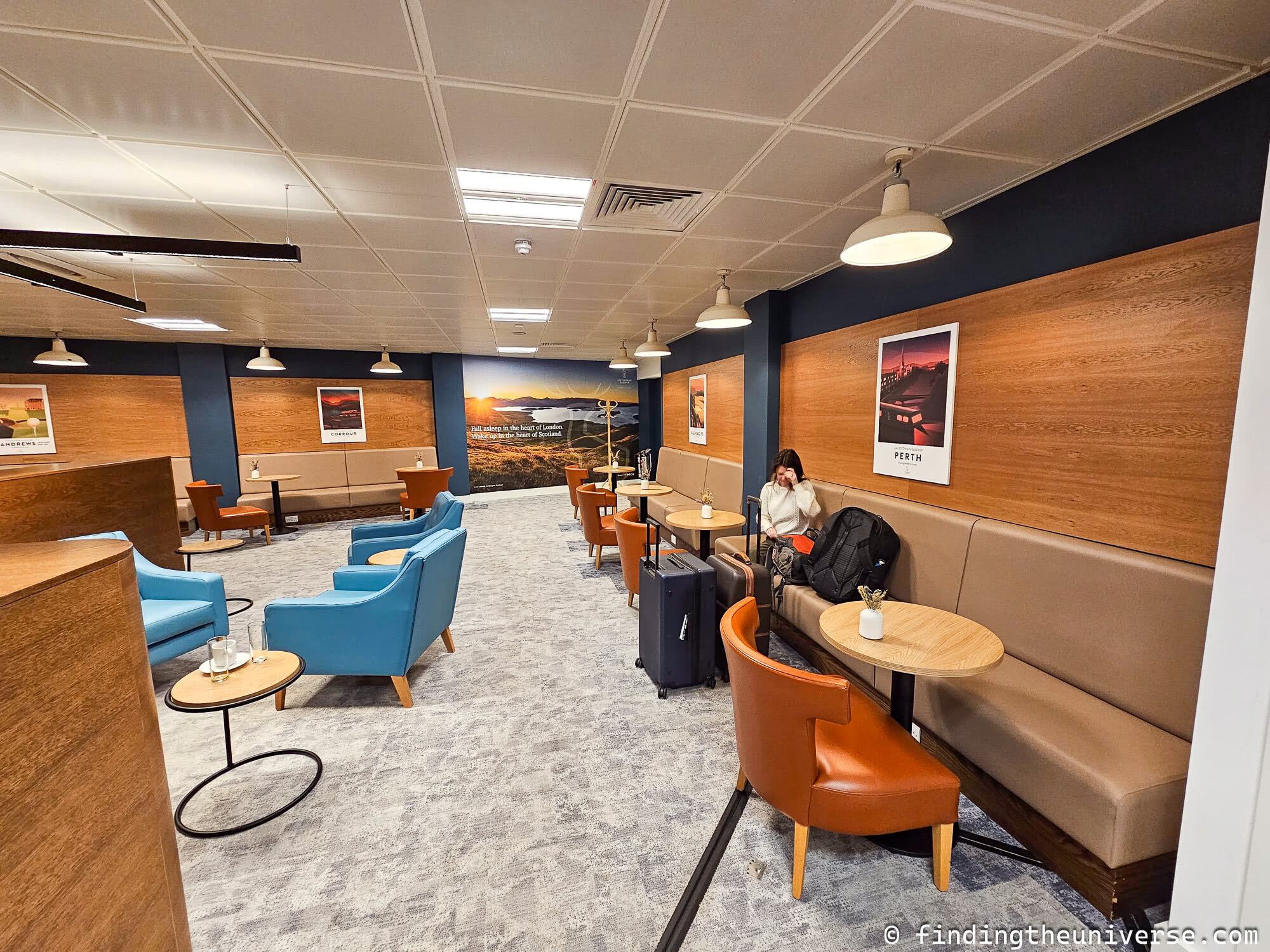 Caledonian Sleeper Lounge London Euston by Laurence Norah-2