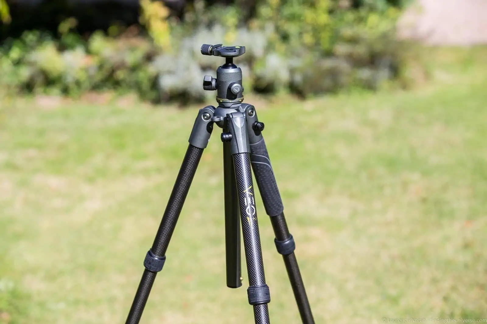 VEO 2 tripod up close