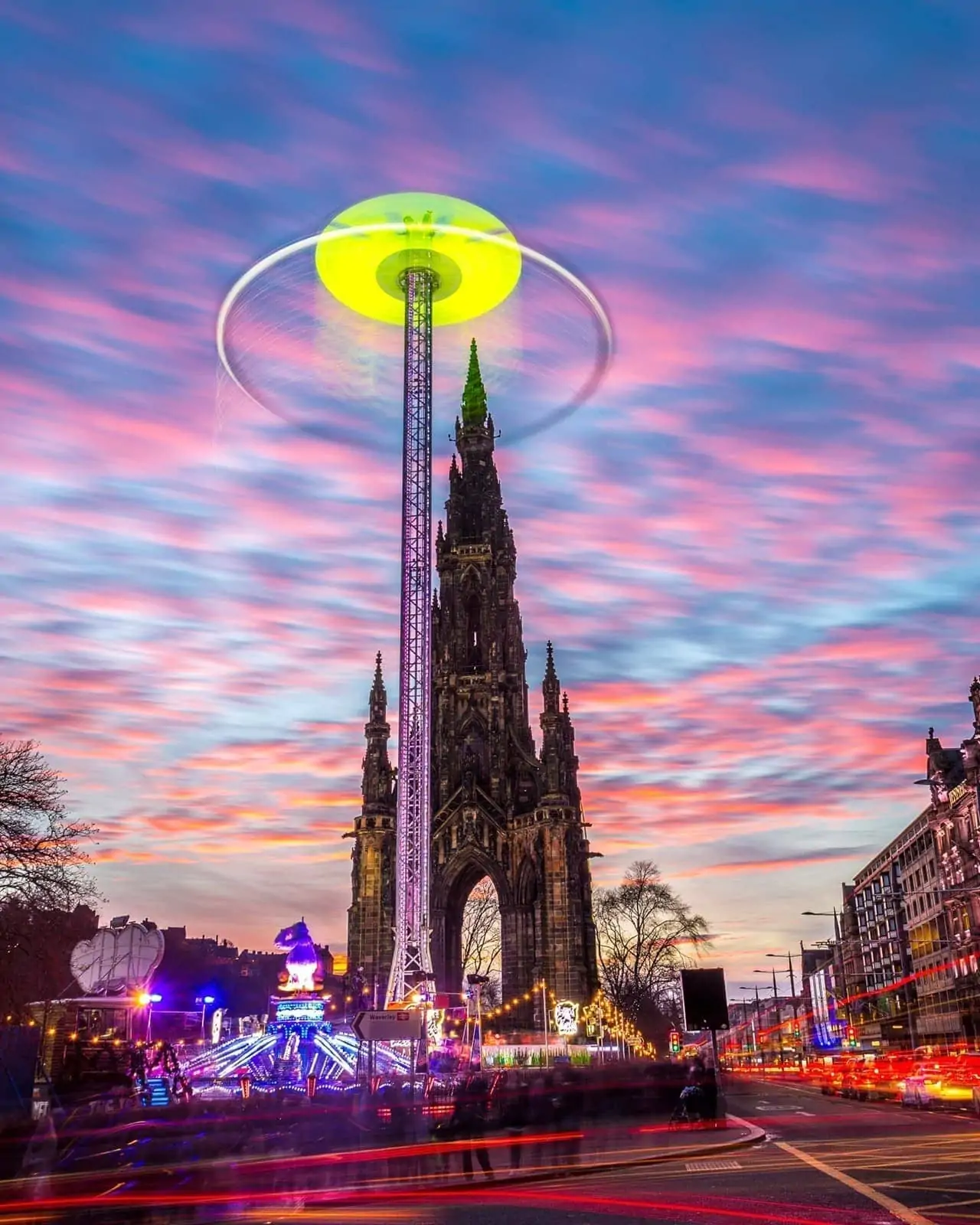Edinburgh Christmas Starflyer ride long exposure next to Scott Monument