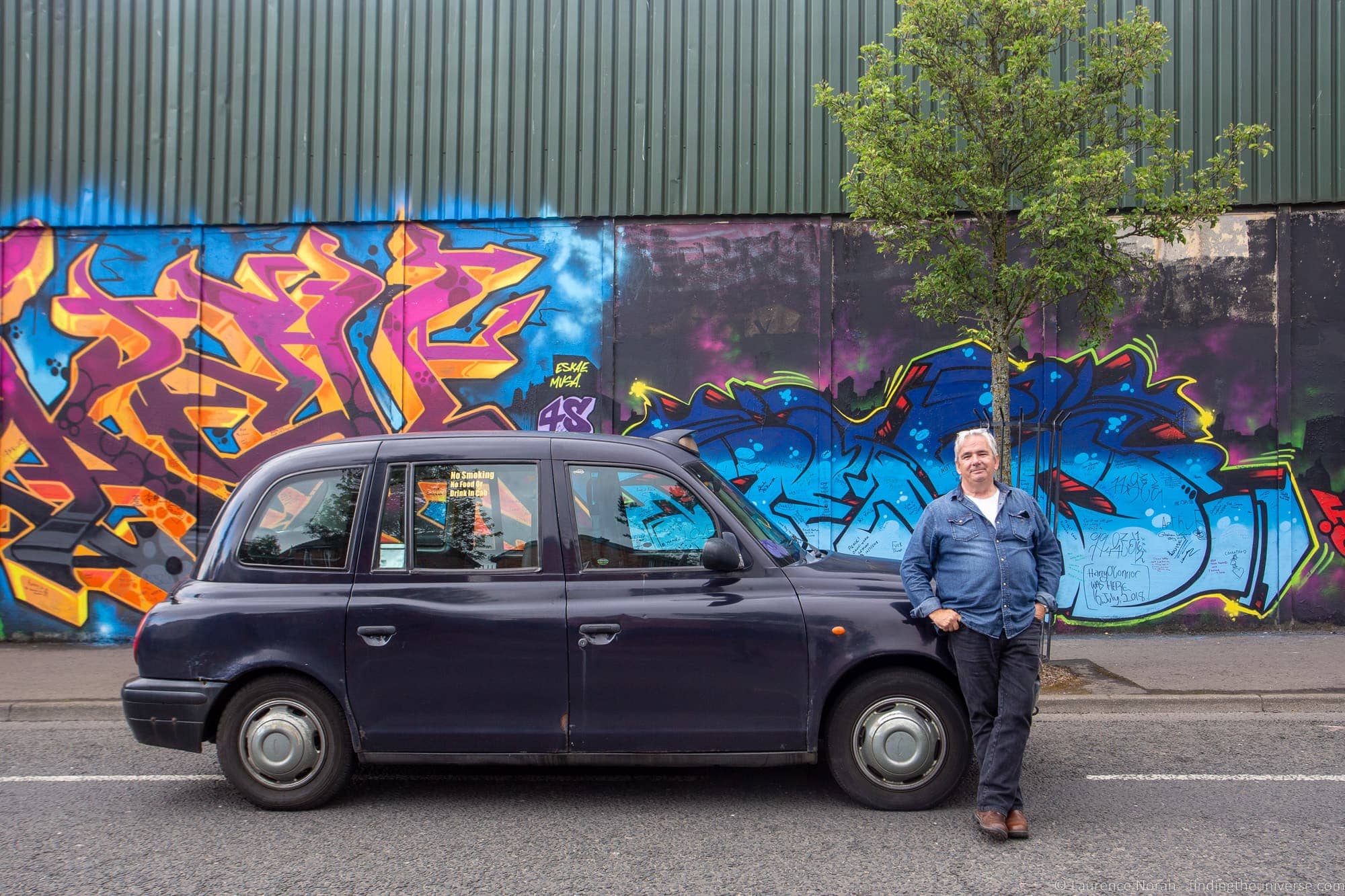 Black cab mural tours belfast