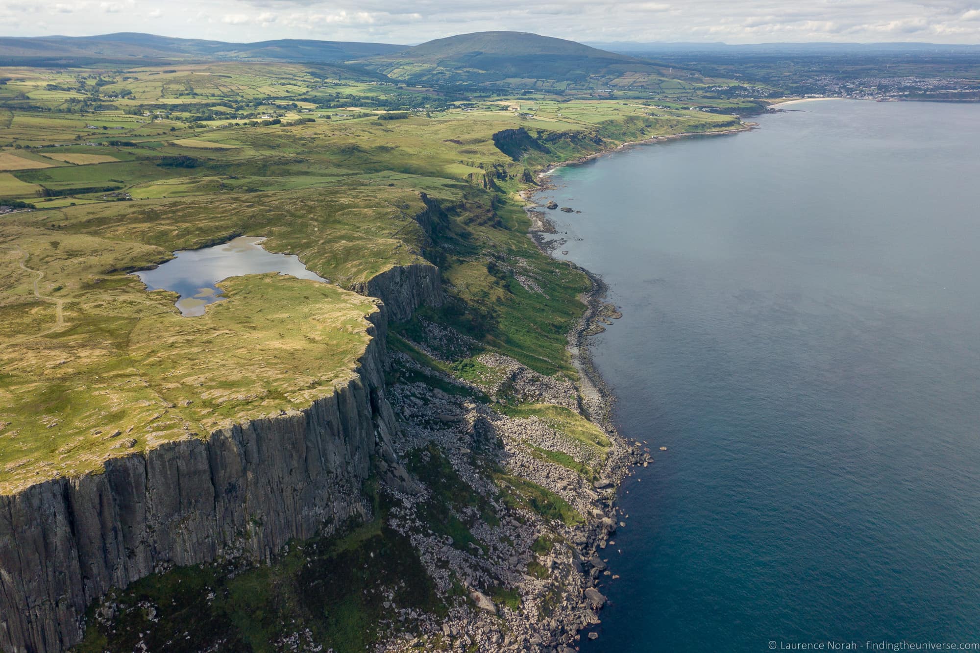 Hauptstraße Warnung Ziffer causeway coastal route Bergmann Moschee Lauwarm