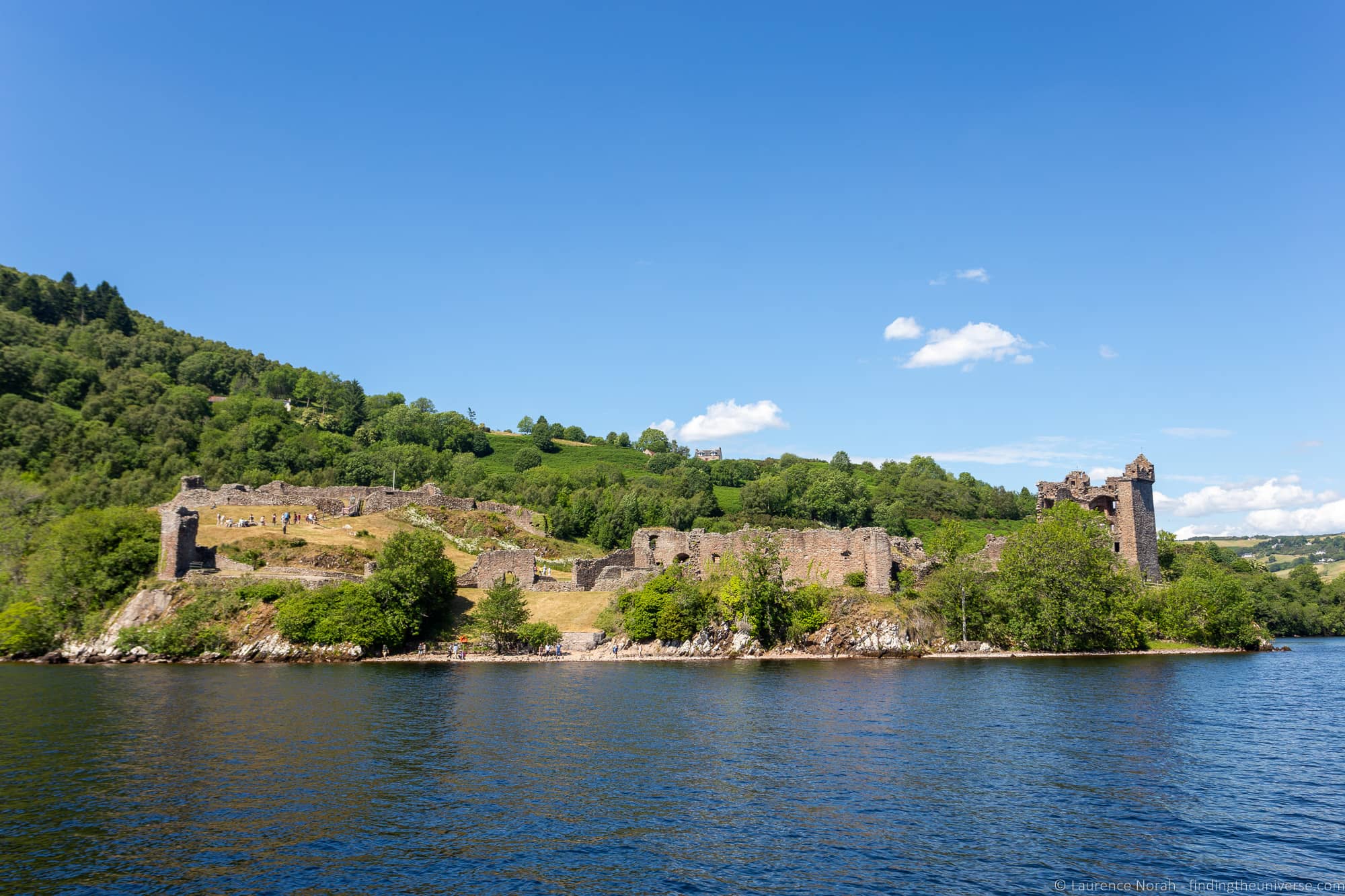 Day trips from Aberdeen: Uruquart Castle from Loch Ness