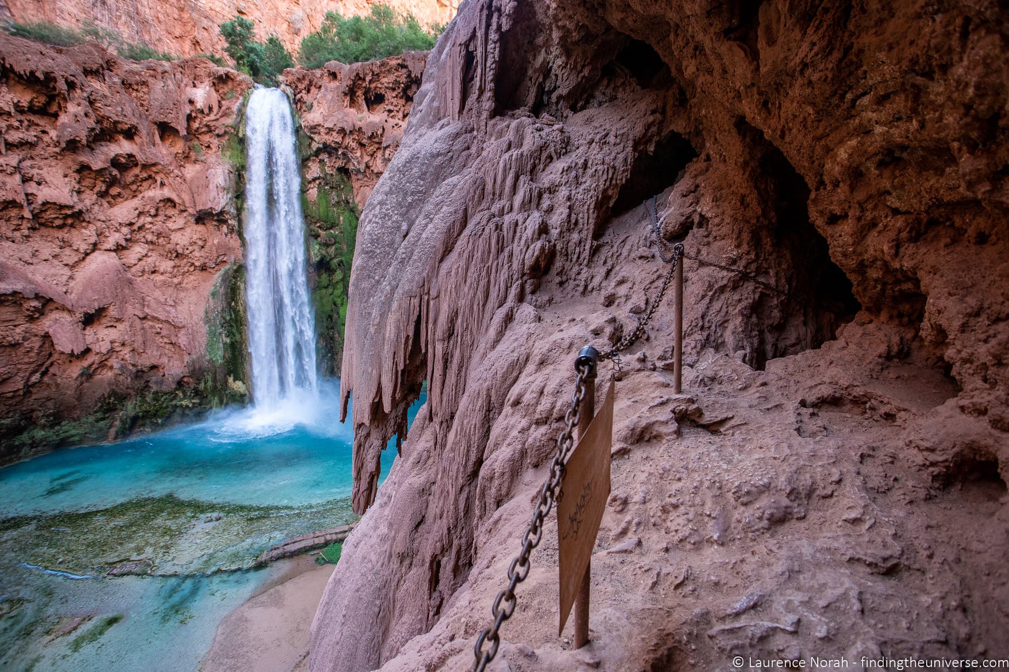 Trail to Mooney Falls havasupai