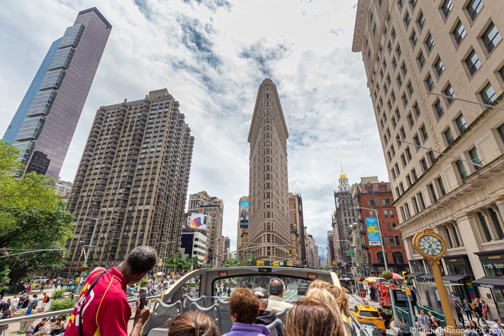 Big Bus Tour New York Flatiron building