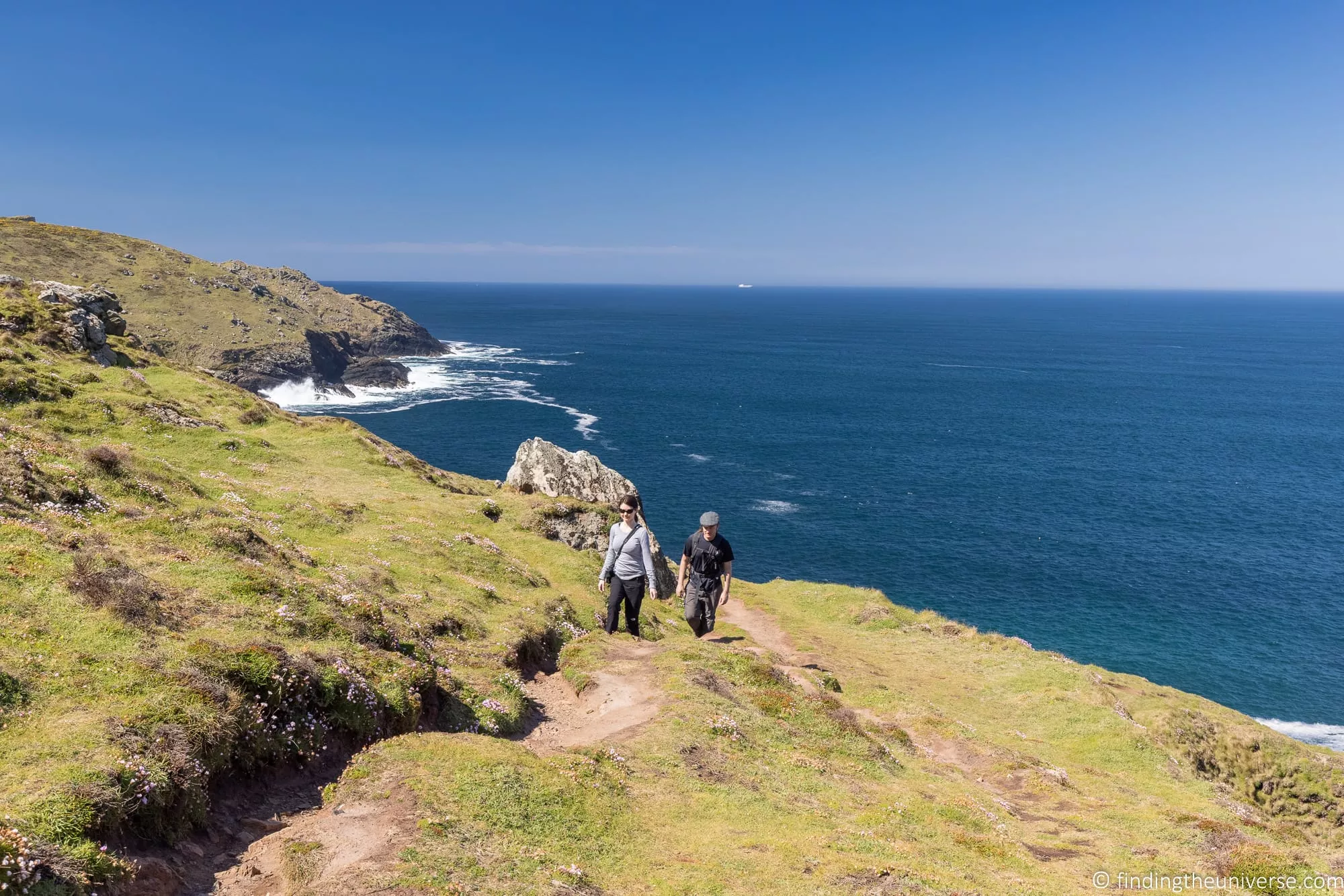 Cliffs and sea along the Cornwall coastal path