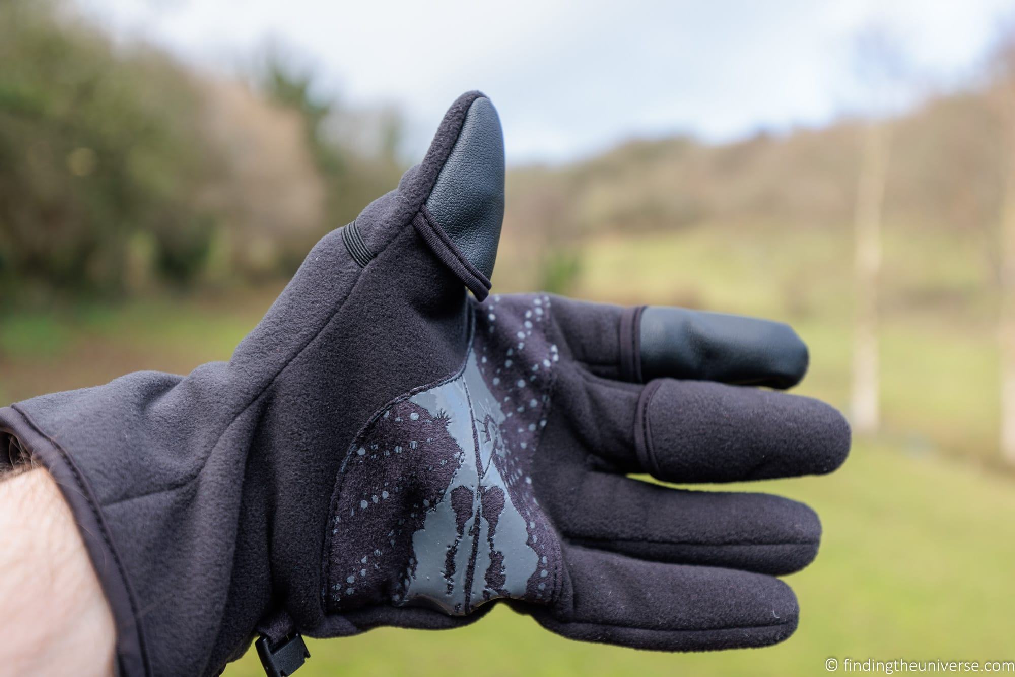 THE BEST GLOVES FOR LANDSCAPE PHOTOGRAPHY