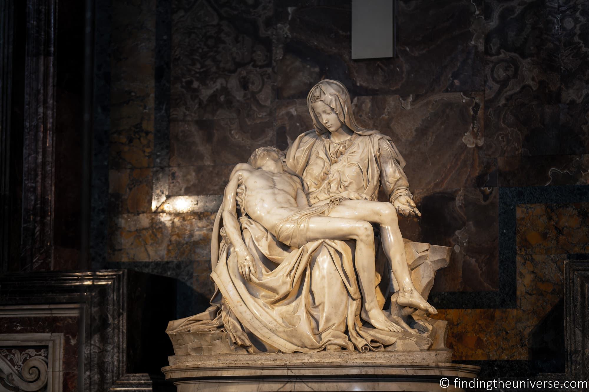 La Pieta St Peters Basilica