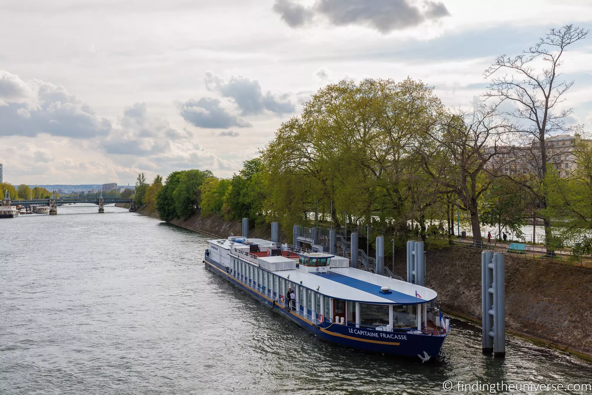 Capitaine Fracasse Seine River Dinner Cruise Paris