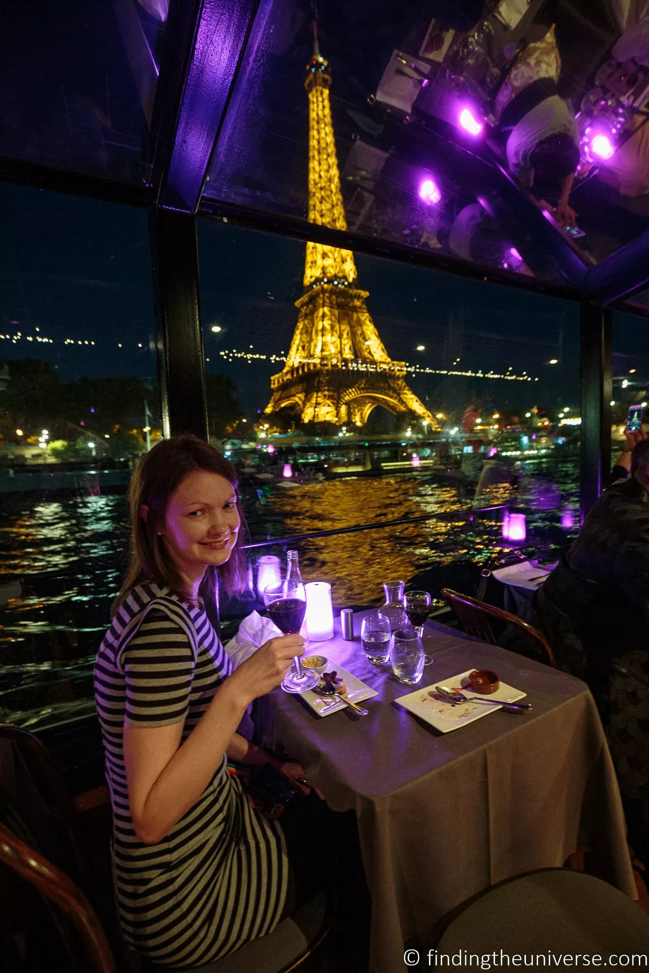 Paris Seine dinner cruise at night