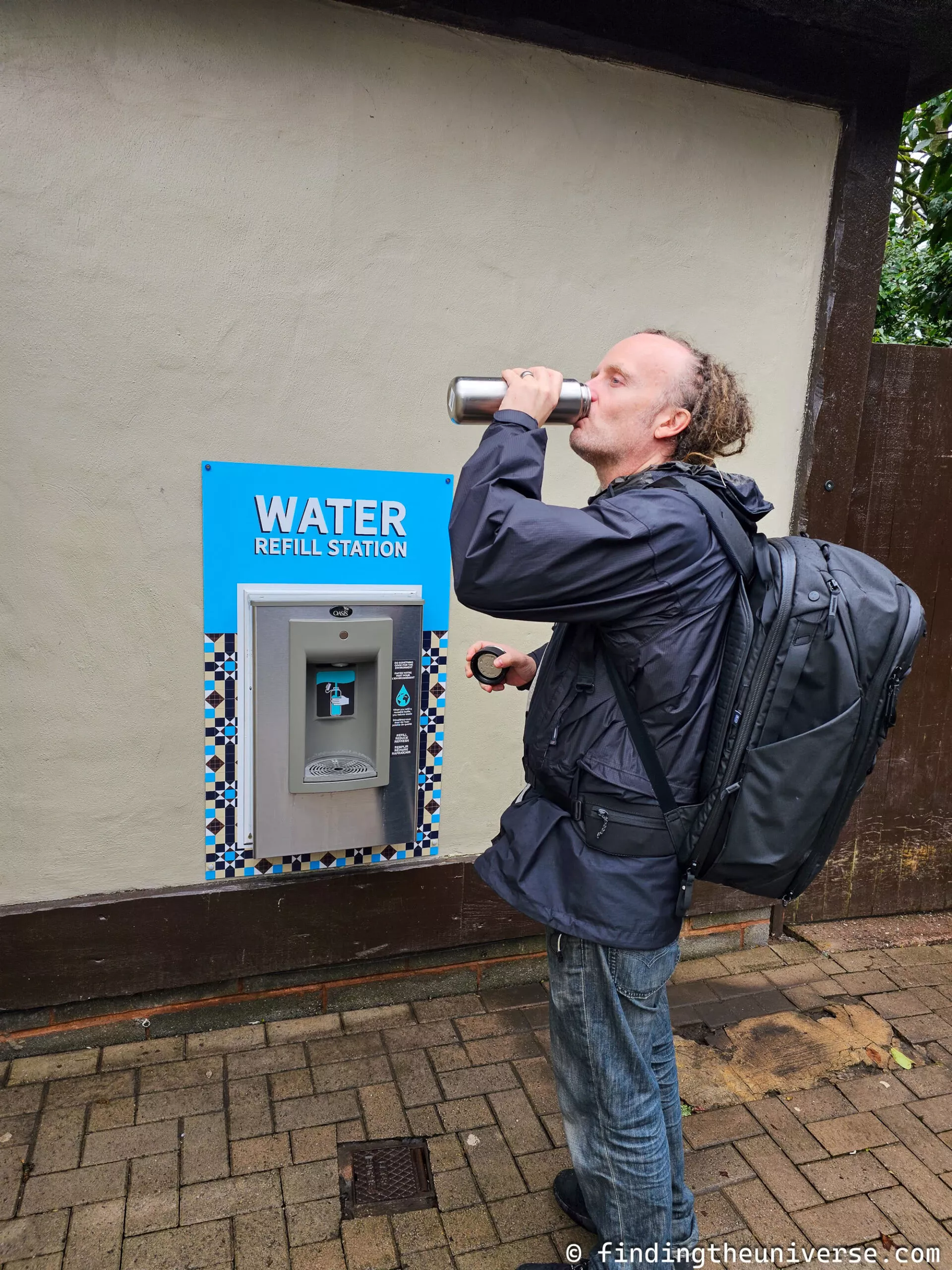 Water refill station Alton Towers by Laurence Norah