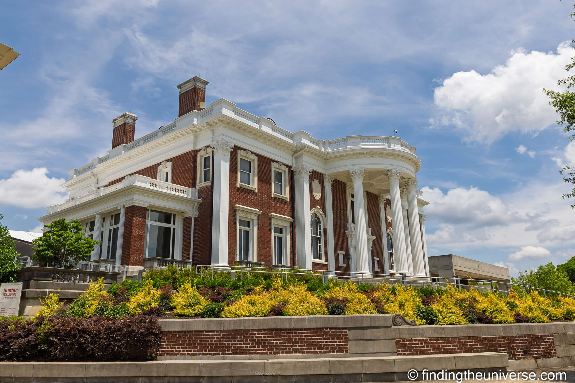 Hunter Museum of American Art Chattanooga by Laurence Norah