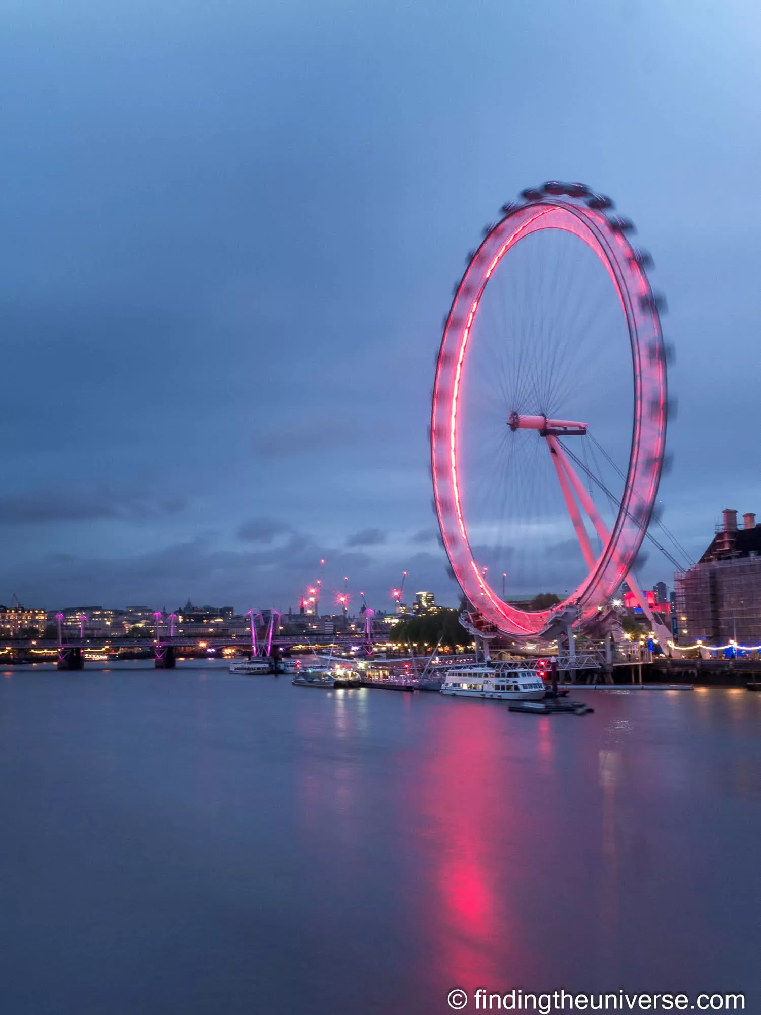 London eye blue hour long exposure by Laurence Norah