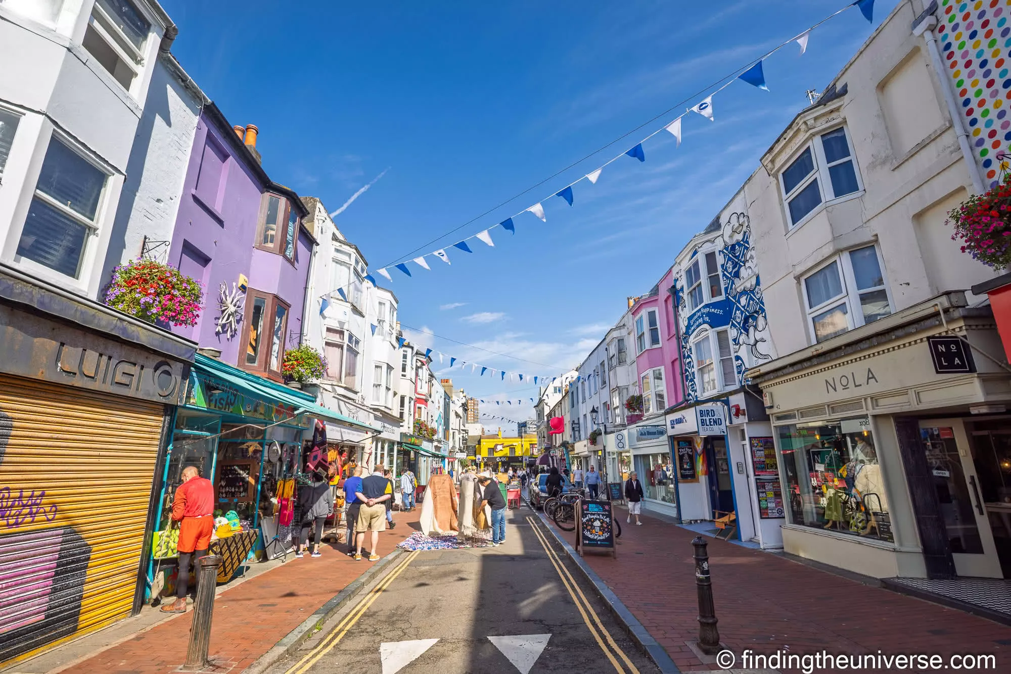Brighton Lanes by Laurence Norah-2