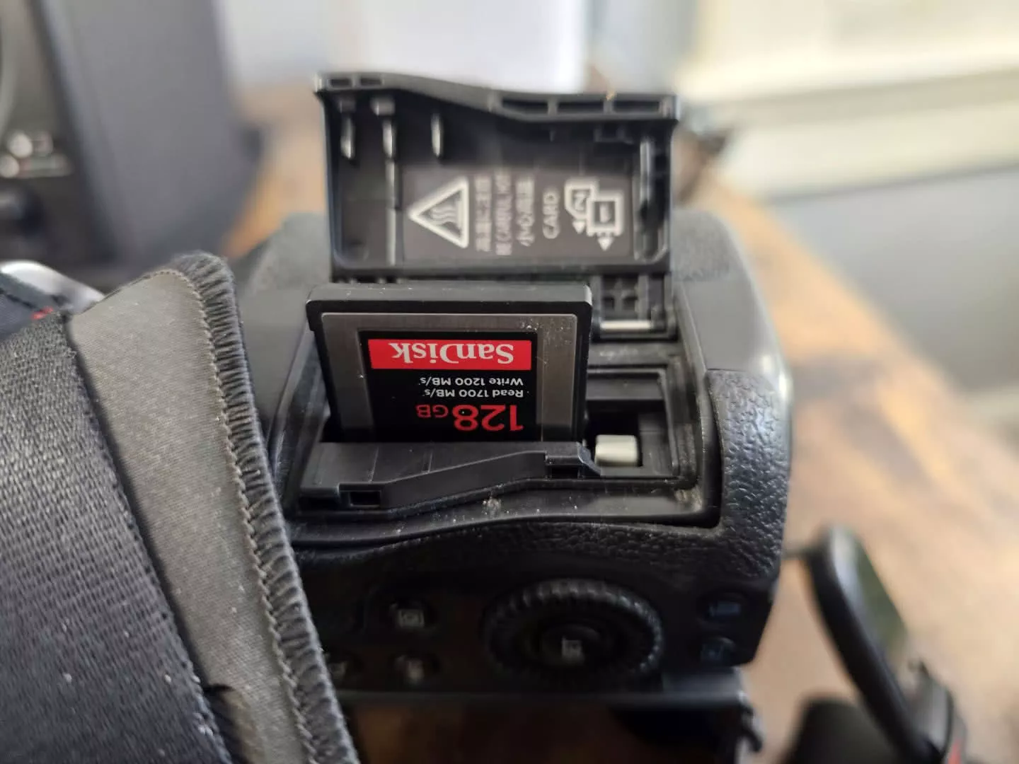 CFExpress card in Canon R5