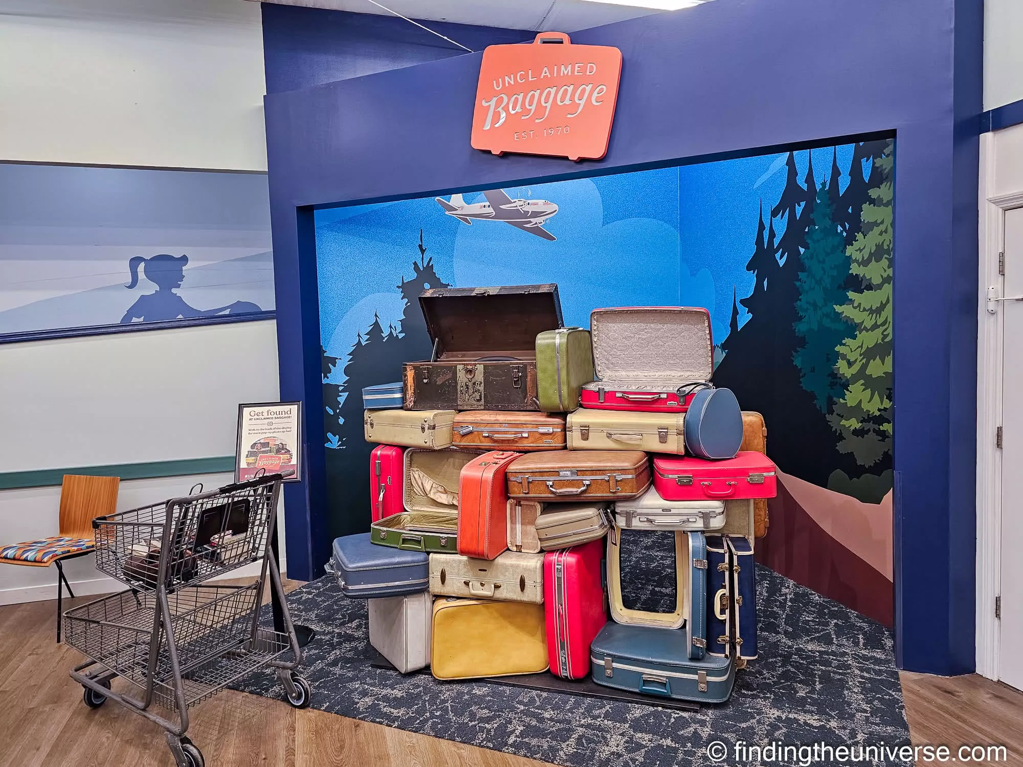 Lost luggage store Alabama by Laurence Norah-11