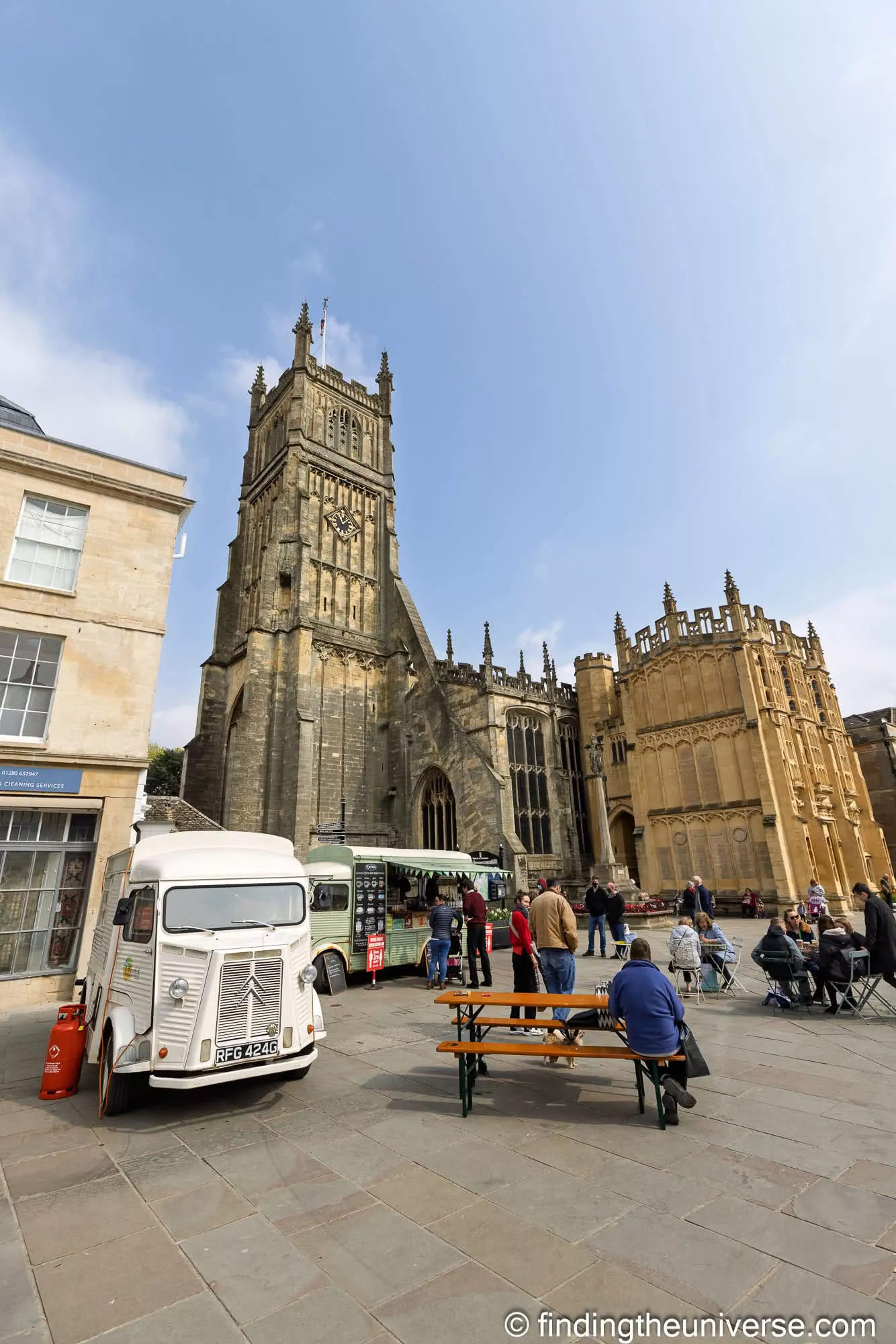 Cirencester parish church and food trucks