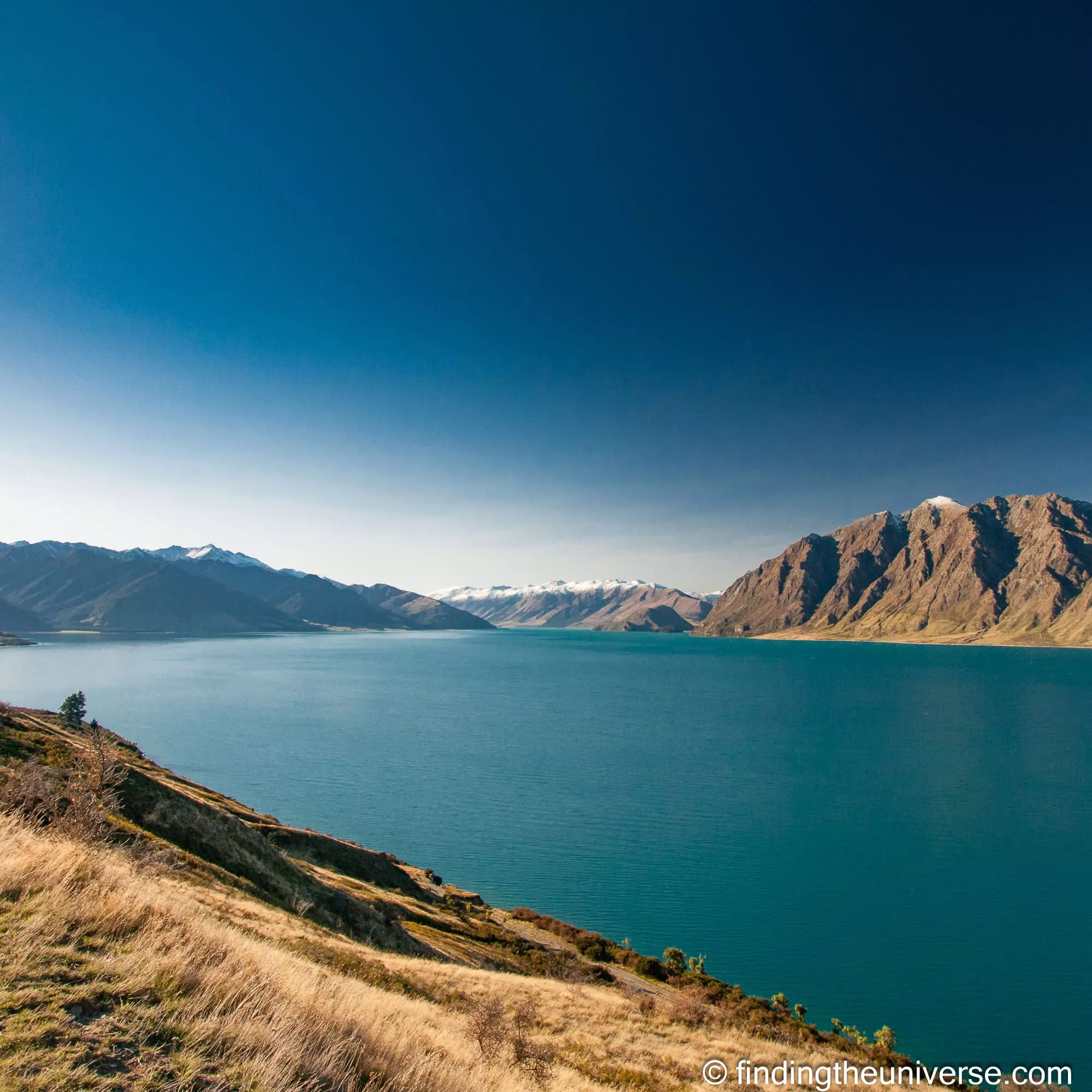 Haast pass to wanaka by Laurence Norah